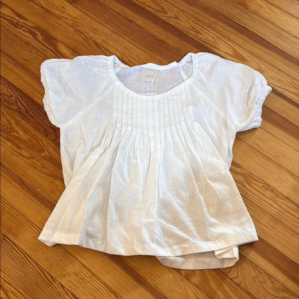White Róuri Pleated Linen Blouse